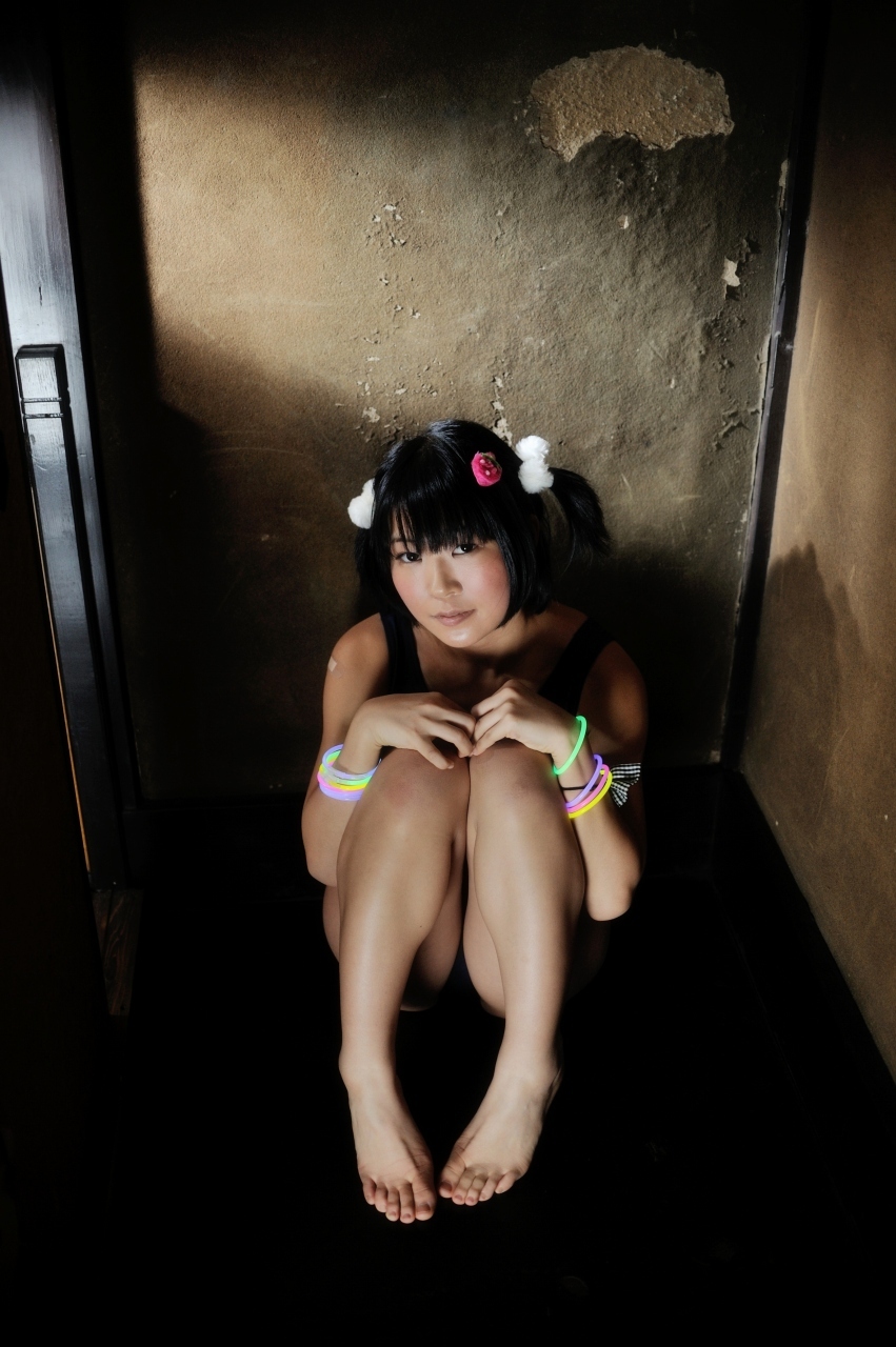 [Cosplay]  Hot Flute Student Pigtails & Perfect Ass 2